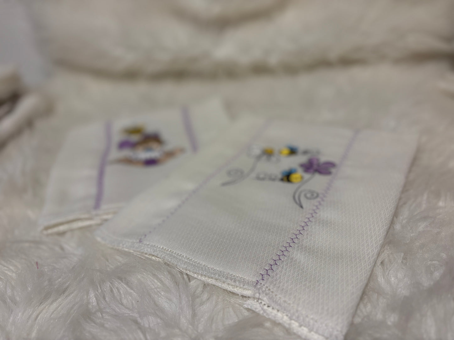 Bee 🐝 set de 2 pañitos con Trutru