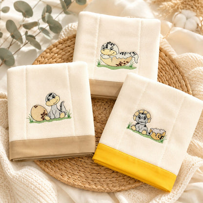 Set de 3 Paños de Bebé Bordados – Colección Dinosaurios
